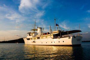 Calisto-Yacht-Charter-Mauritius-6