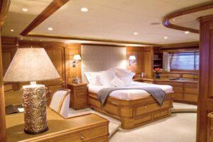 Yacht-DRUMBEAT-Master-Stateroom