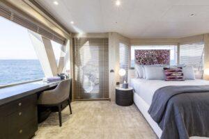 akiko-yacht-charter-master-cabin